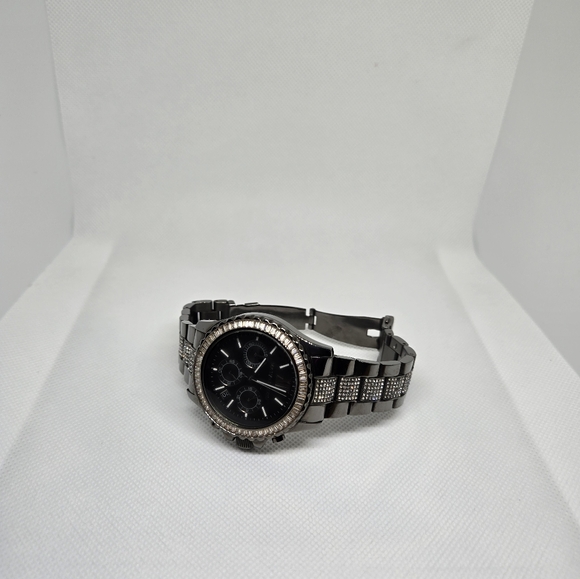 Michael Kors Everest Chronograph Watch - Picture 7 of 15